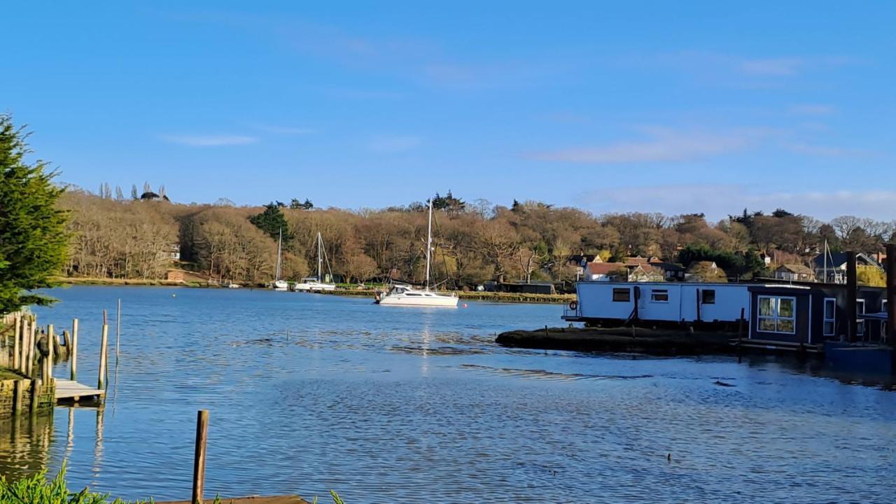 Sandown On The Creek Wootton Bridge  Екстериор снимка