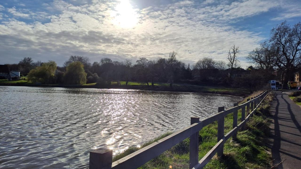 Sandown On The Creek Wootton Bridge  Екстериор снимка